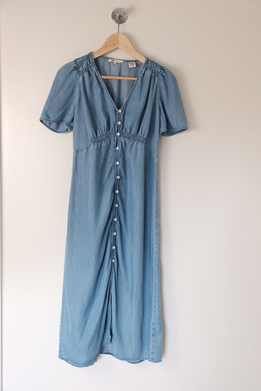 Levi's Chambray Denim Button Front Midi Dress Size S Cottagecore Prairie Western